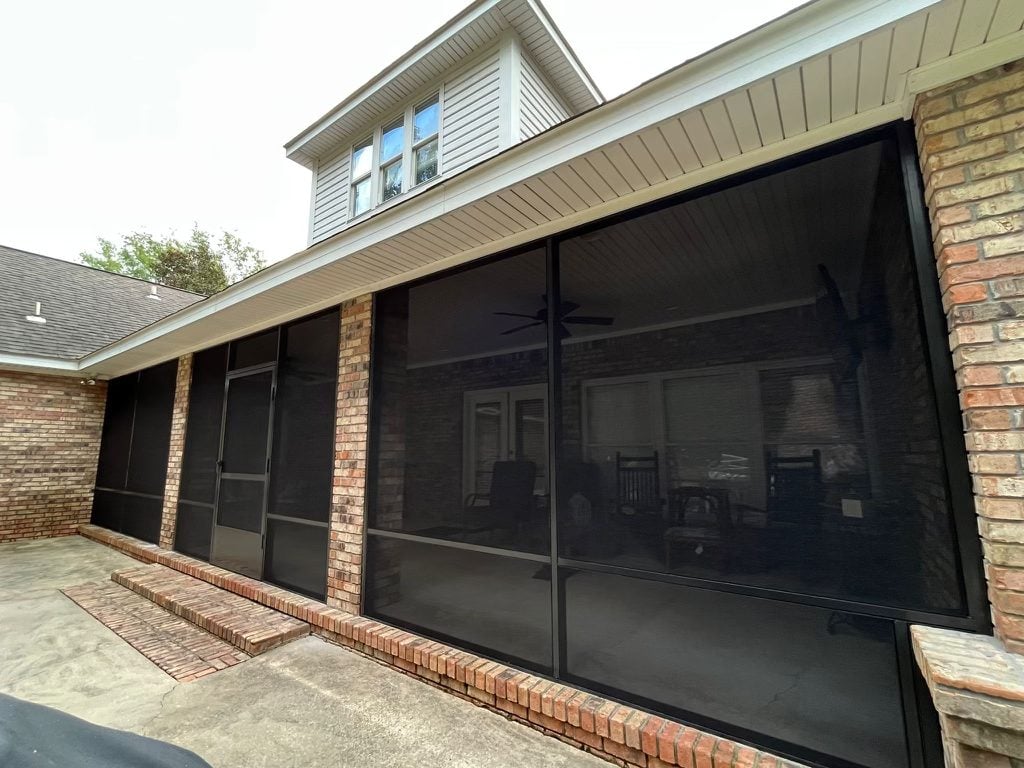 Custom screen room built by A Plus Patio & Screen