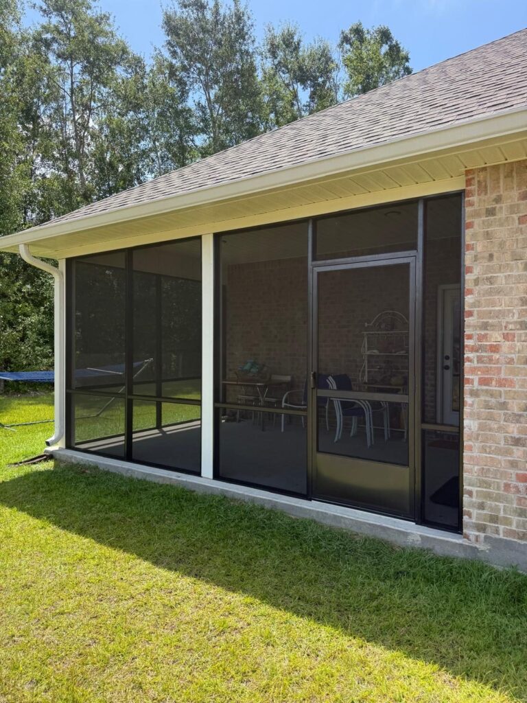 Custom screen room built by A Plus Patio & Screen